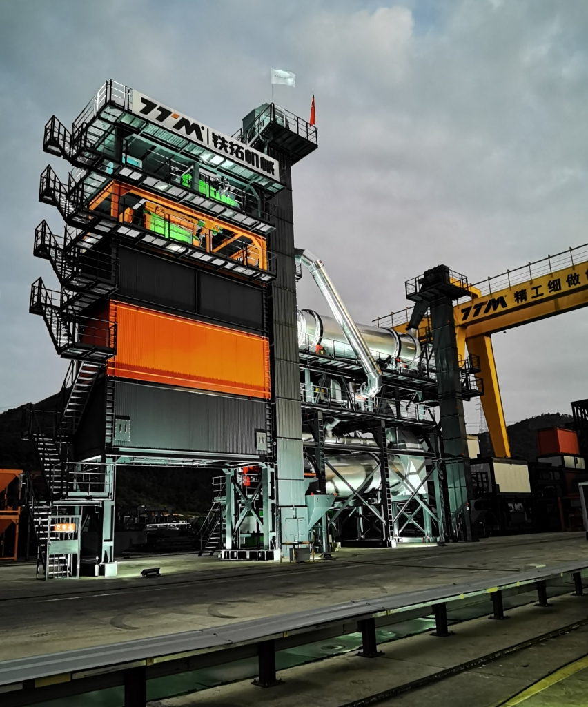 bauma CHINA 2020前夕，鐵拓機(jī)械泉州設(shè)備展區(qū)喜迎首批嘉賓蒞臨